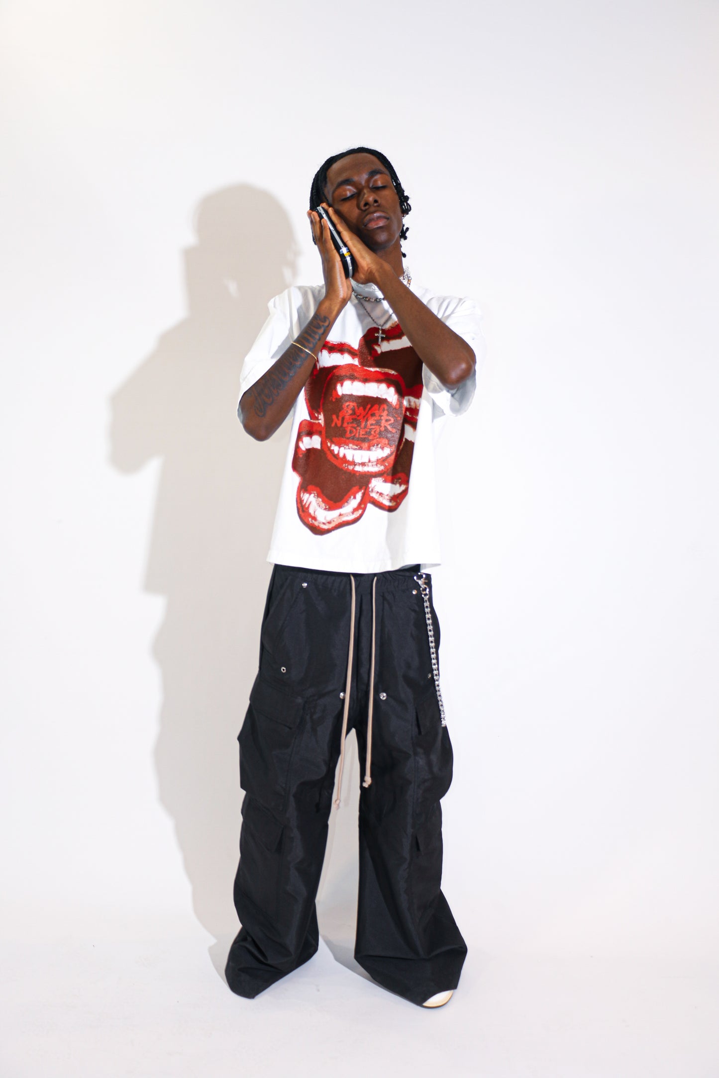 SWAG NEVER DIES TEE